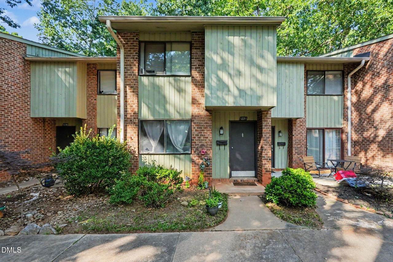 1231 Teakwood Place - Photo 1