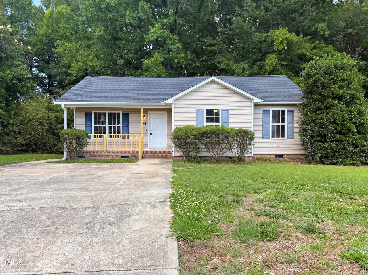 11 Carolina Avenue - Photo 1