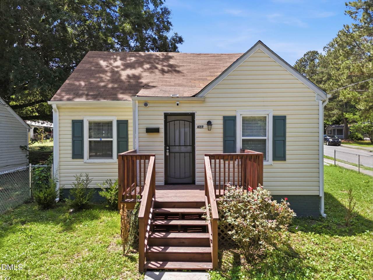 427 Clark Street - Photo 1