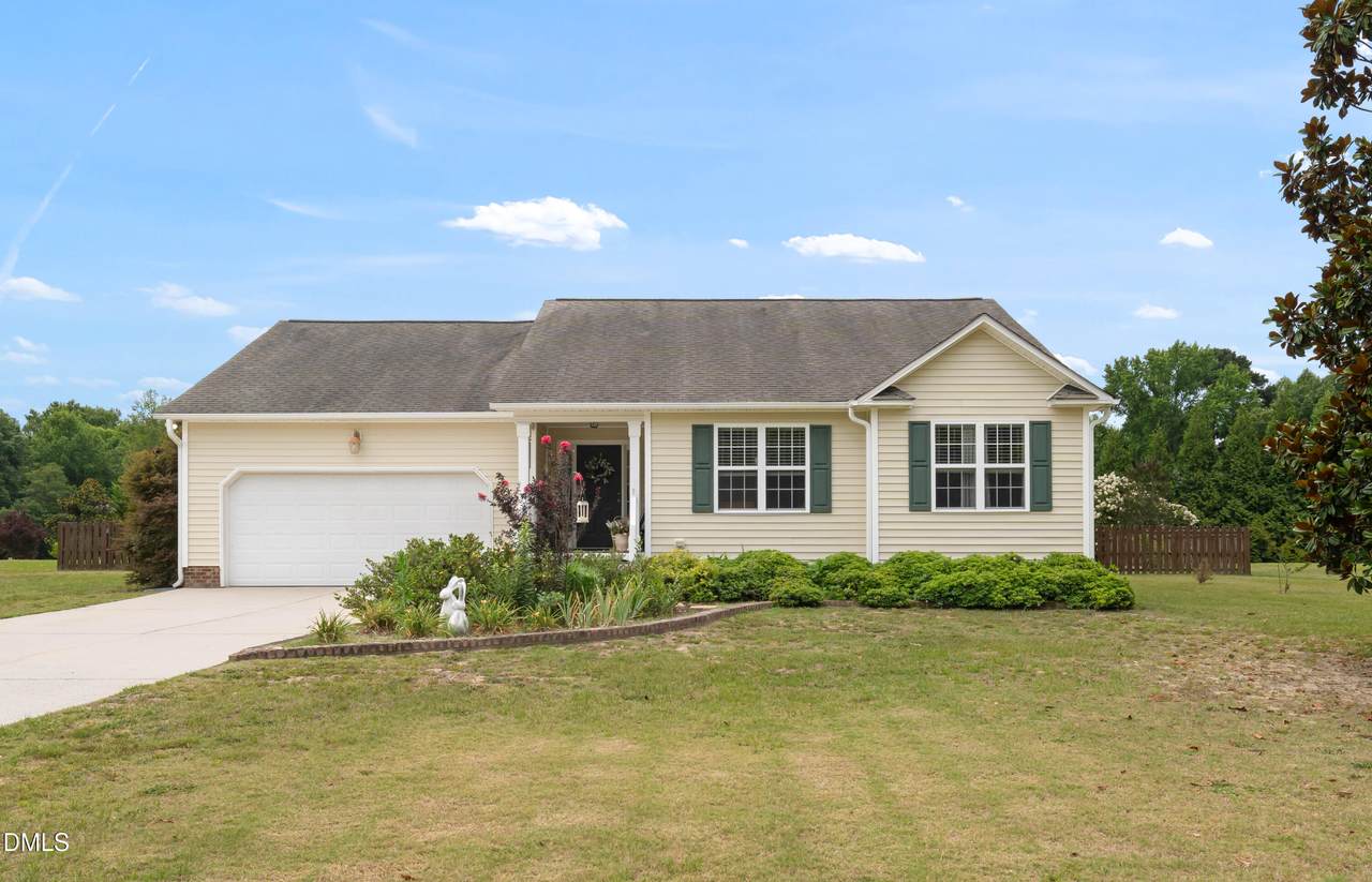 252 Axum Road - Photo 1