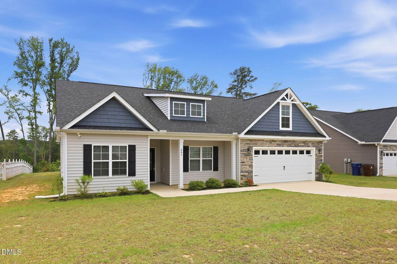 341 Manning - Photo 1