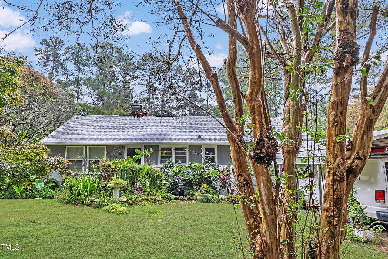 725 Colonial Drive - Photo 1