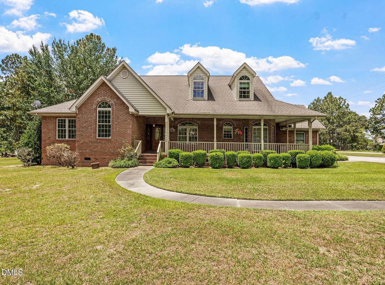 20 Senter Lane - Photo 1