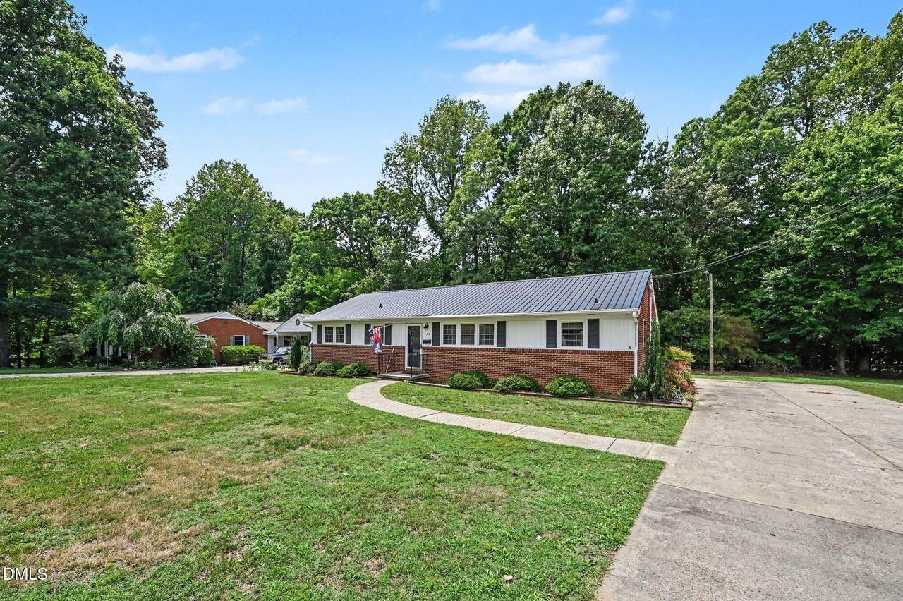 525 Carr Street - Photo 1
