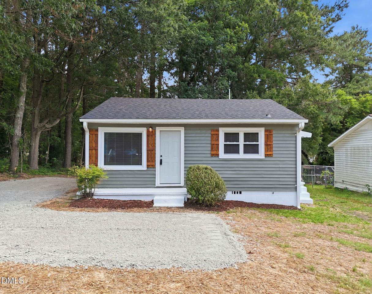 149 Elizabeth Street - Photo 1