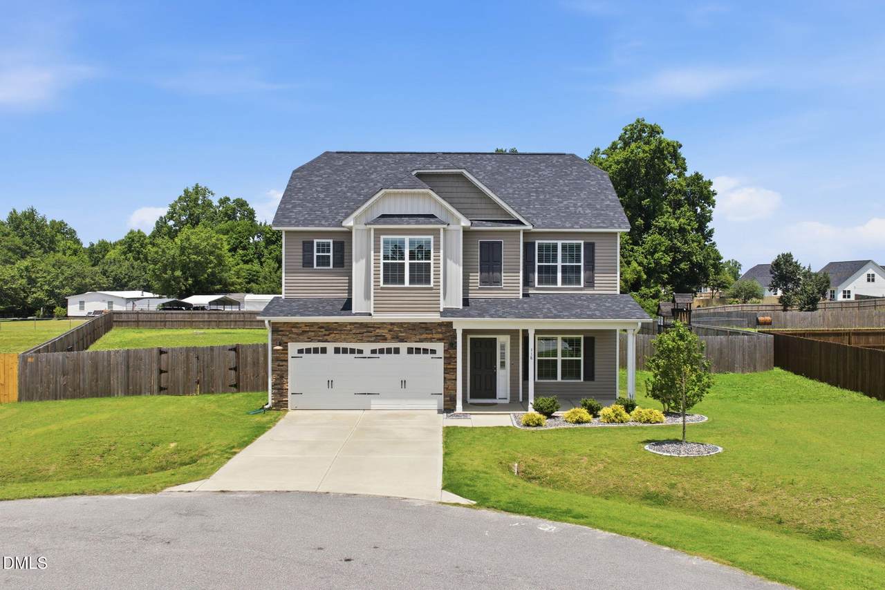118 Sand Luggs Court - Photo 1