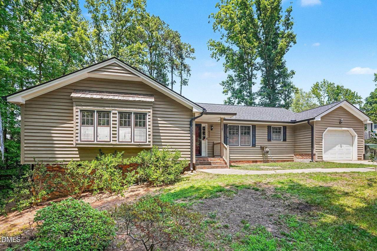 405 Lynchester Court - Photo 1