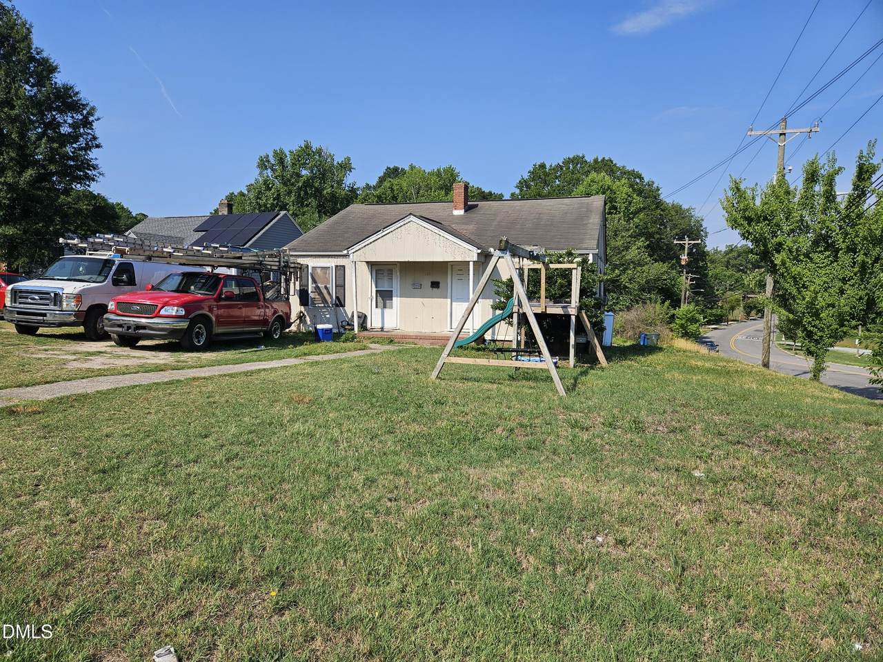 102 Benjamine Street - Photo 1