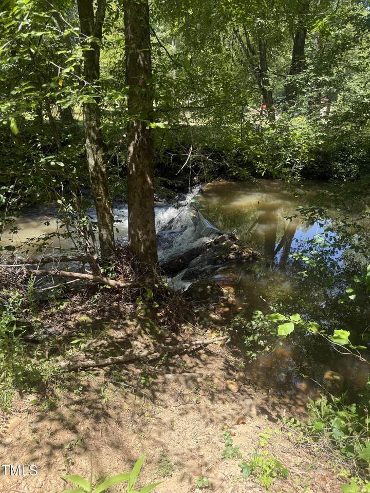 https://bt-photos.global.ssl.fastly.net/tmls/1280_boomver_1_10178654-2.jpg