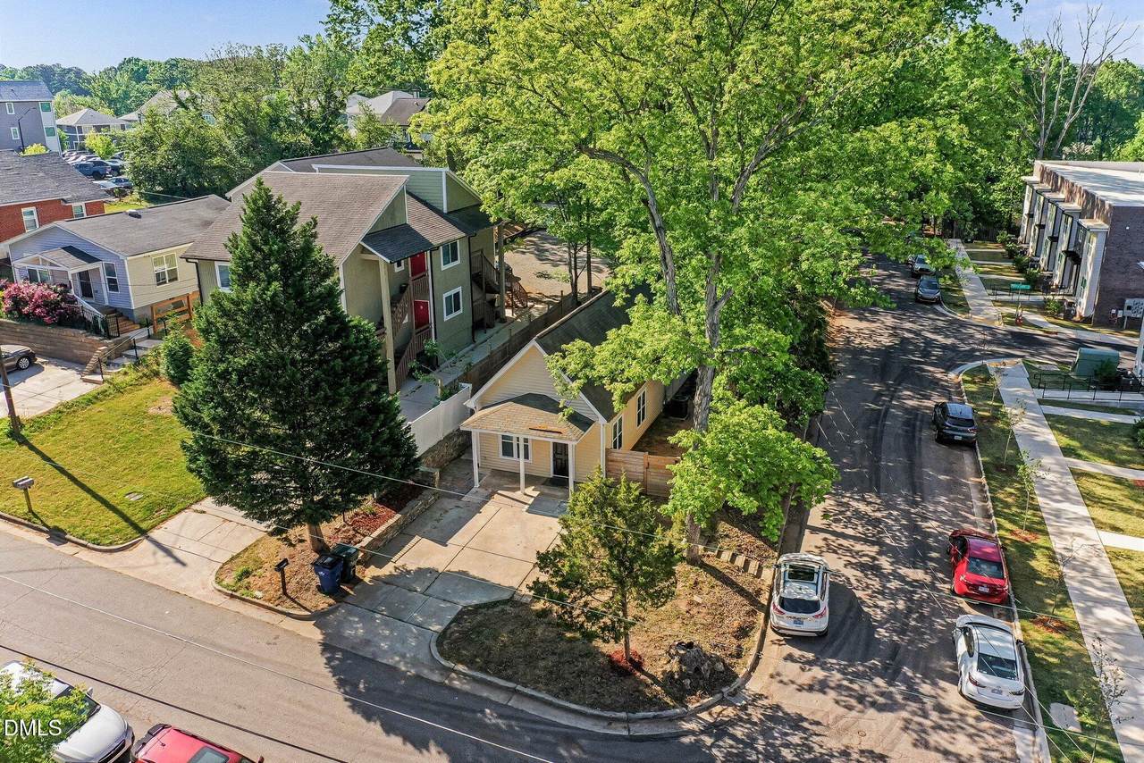 3833 Kelford Street - Photo 1