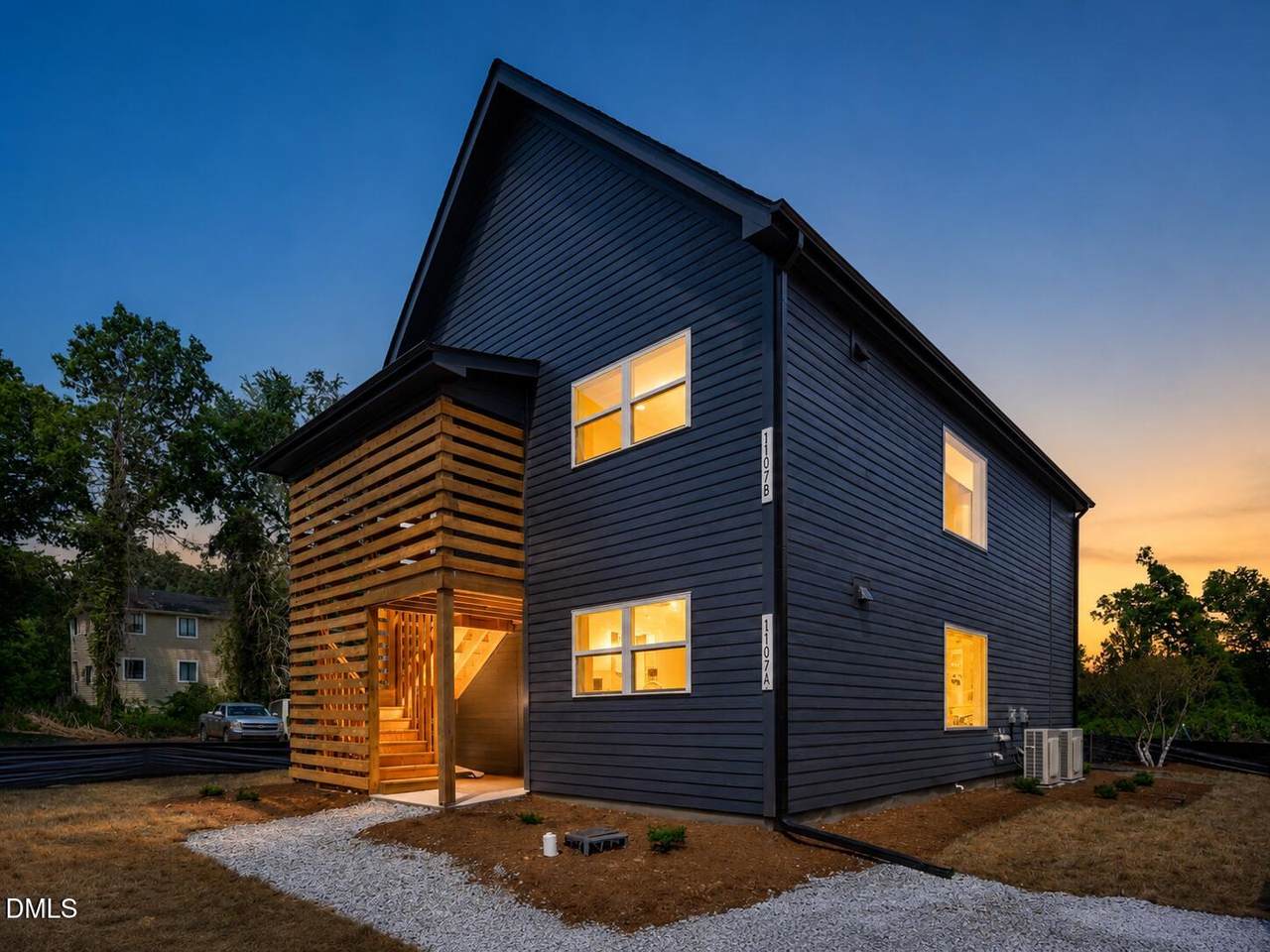1103 Camden Avenue - Photo 1