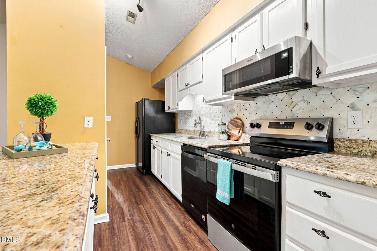 1300 Park Glen Drive - Photo 1