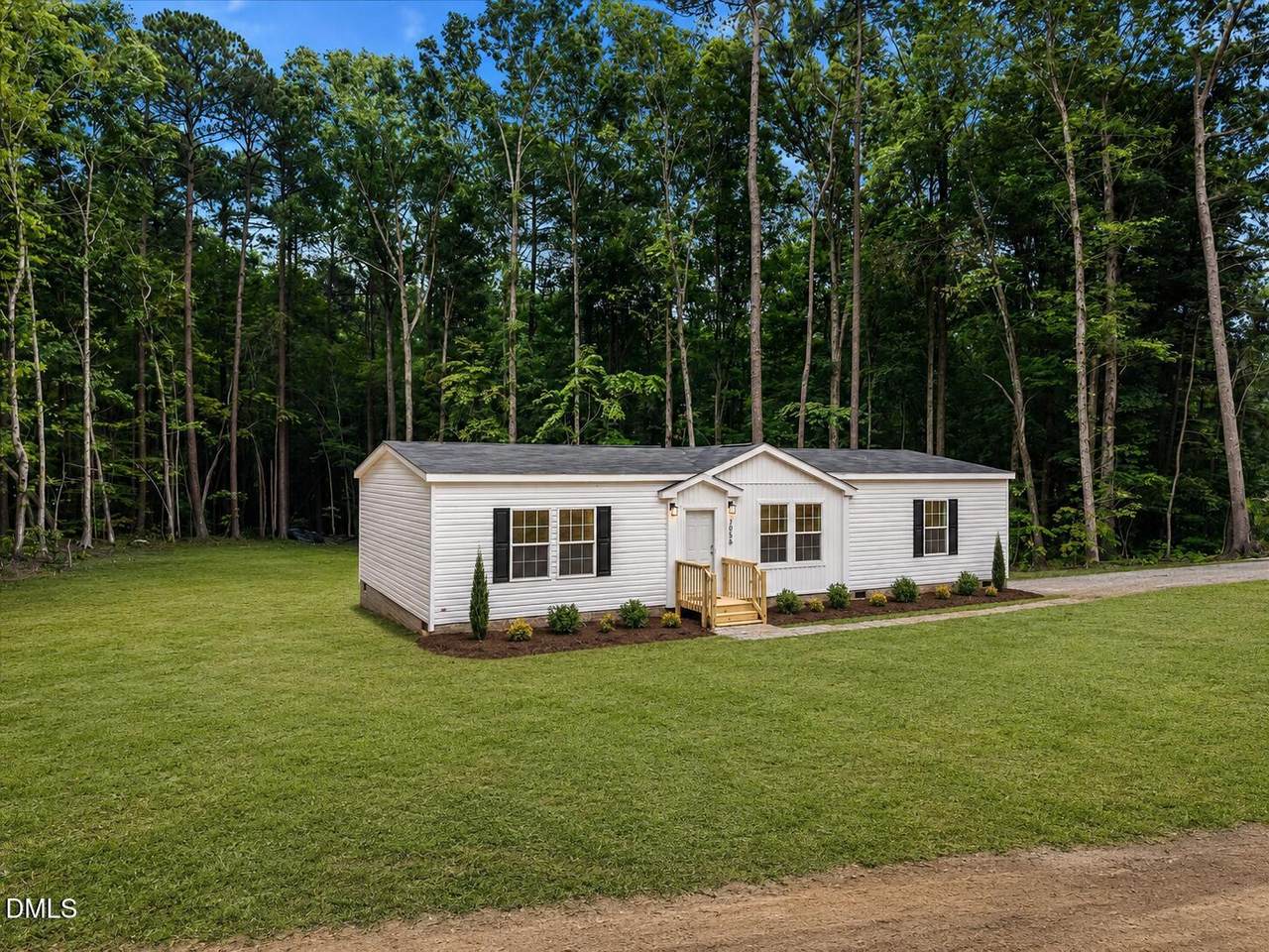 2558 Buckingham Drive - Photo 1