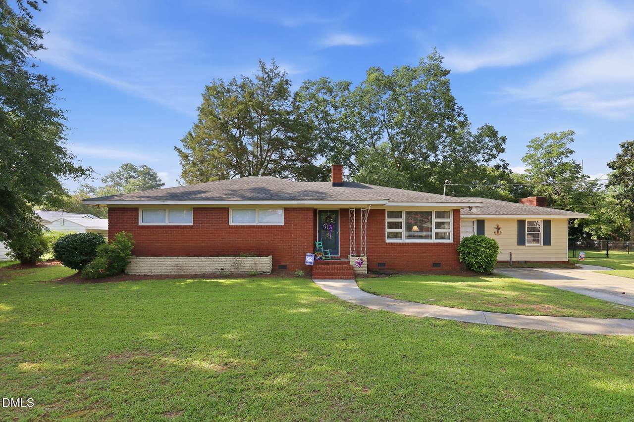 105 Jones Drive - Photo 1