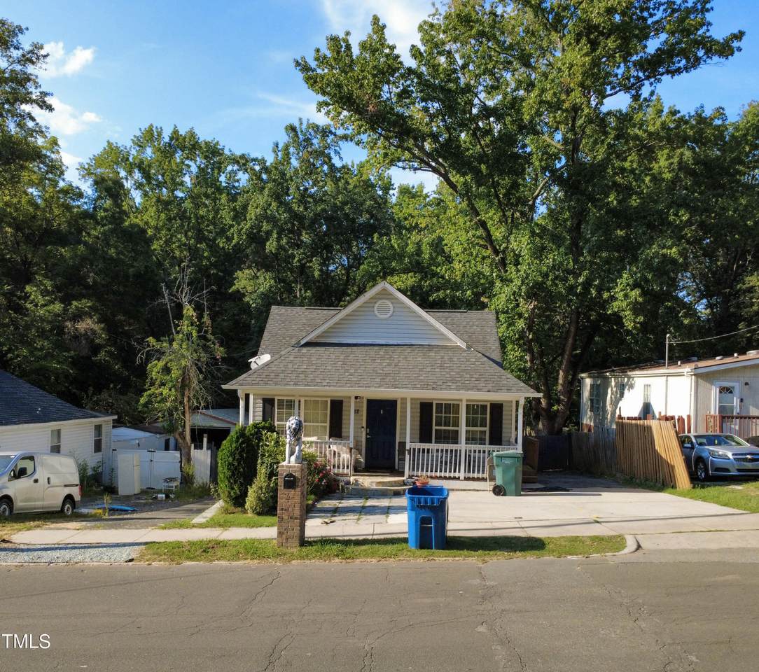 312 End Avenue - Photo 1