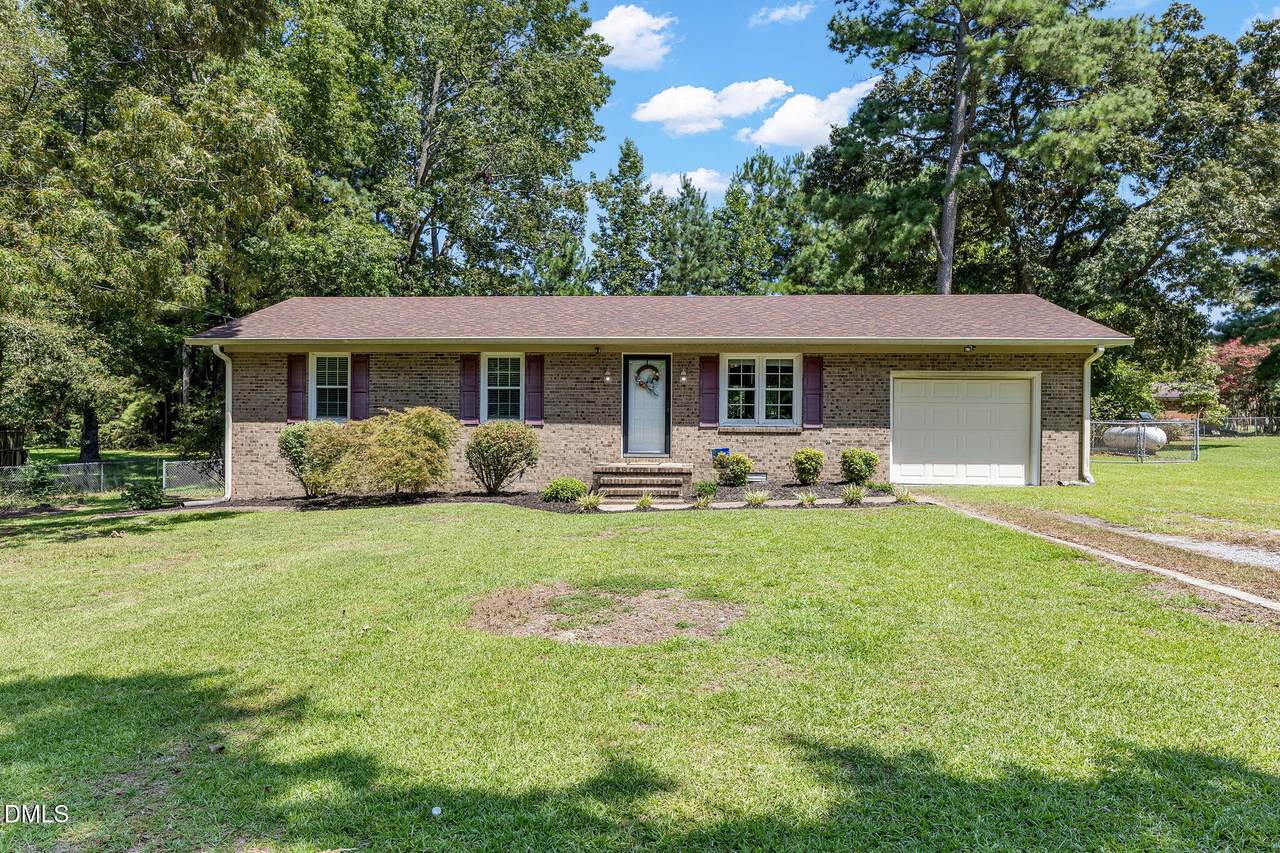 202 Christian Drive - Photo 1