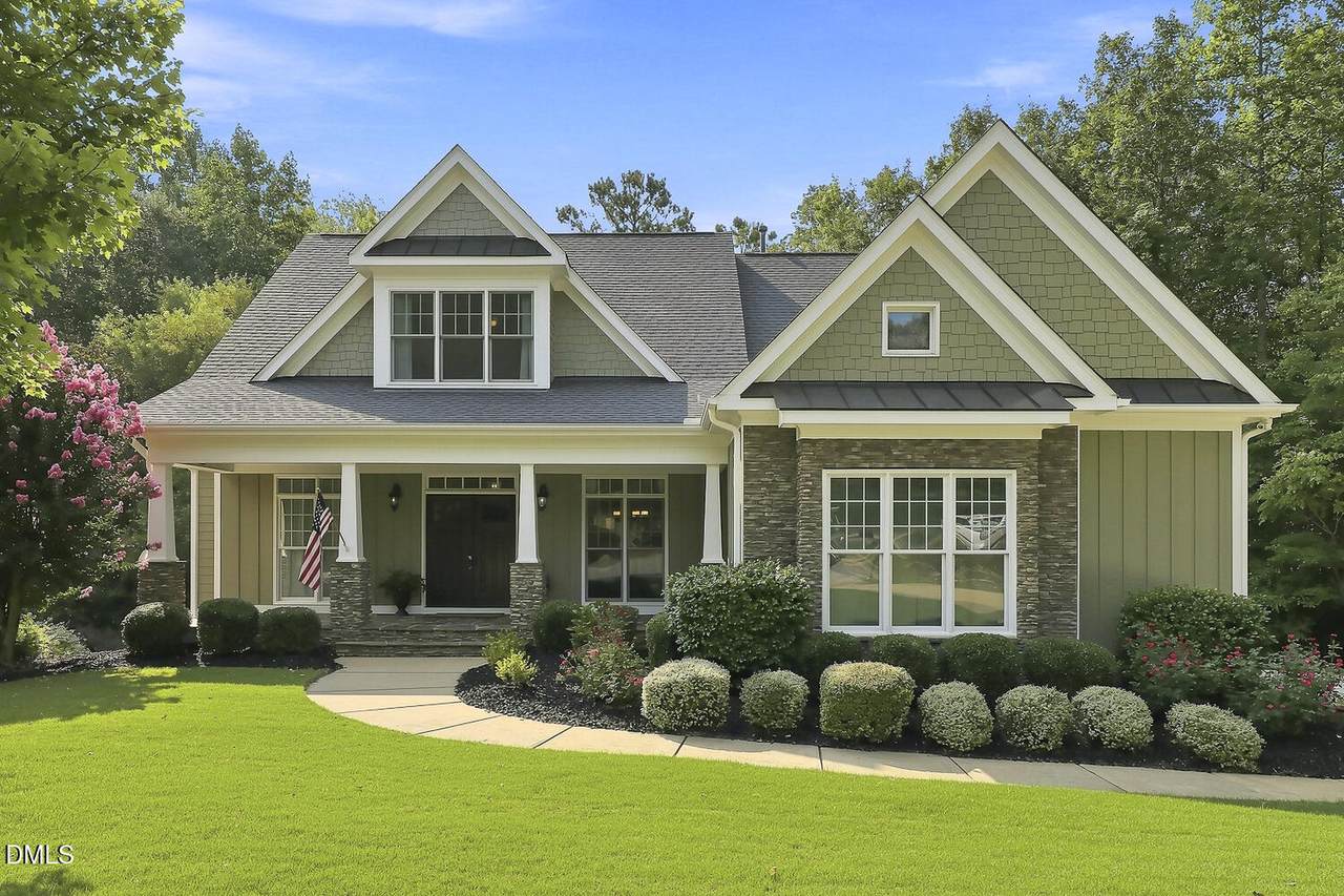105 Bellagio Drive - Photo 1