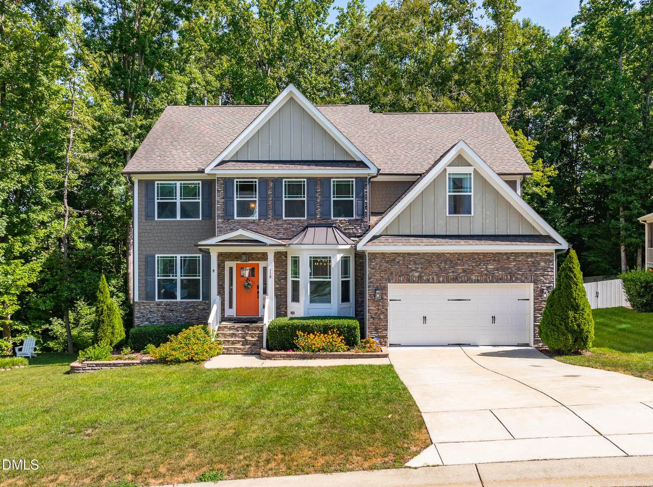118 Stratford Lane - Photo 1