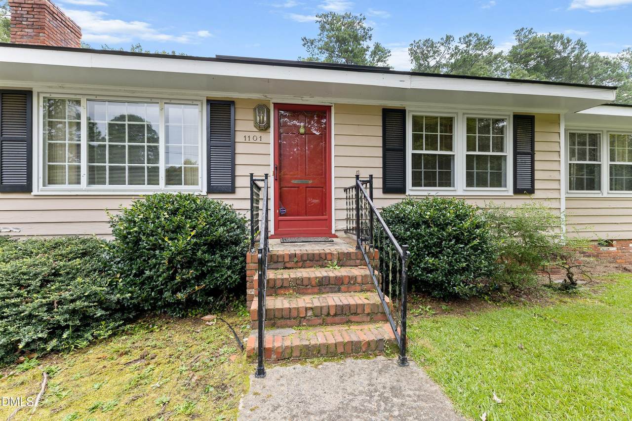 1101 Walnut Drive - Photo 1
