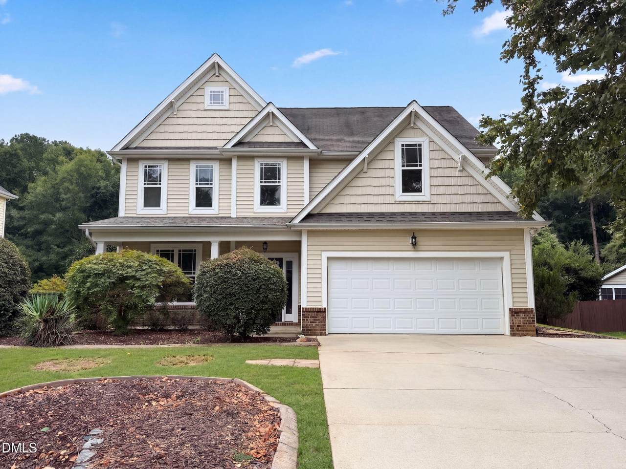 352 Collinsworth Drive - Photo 1