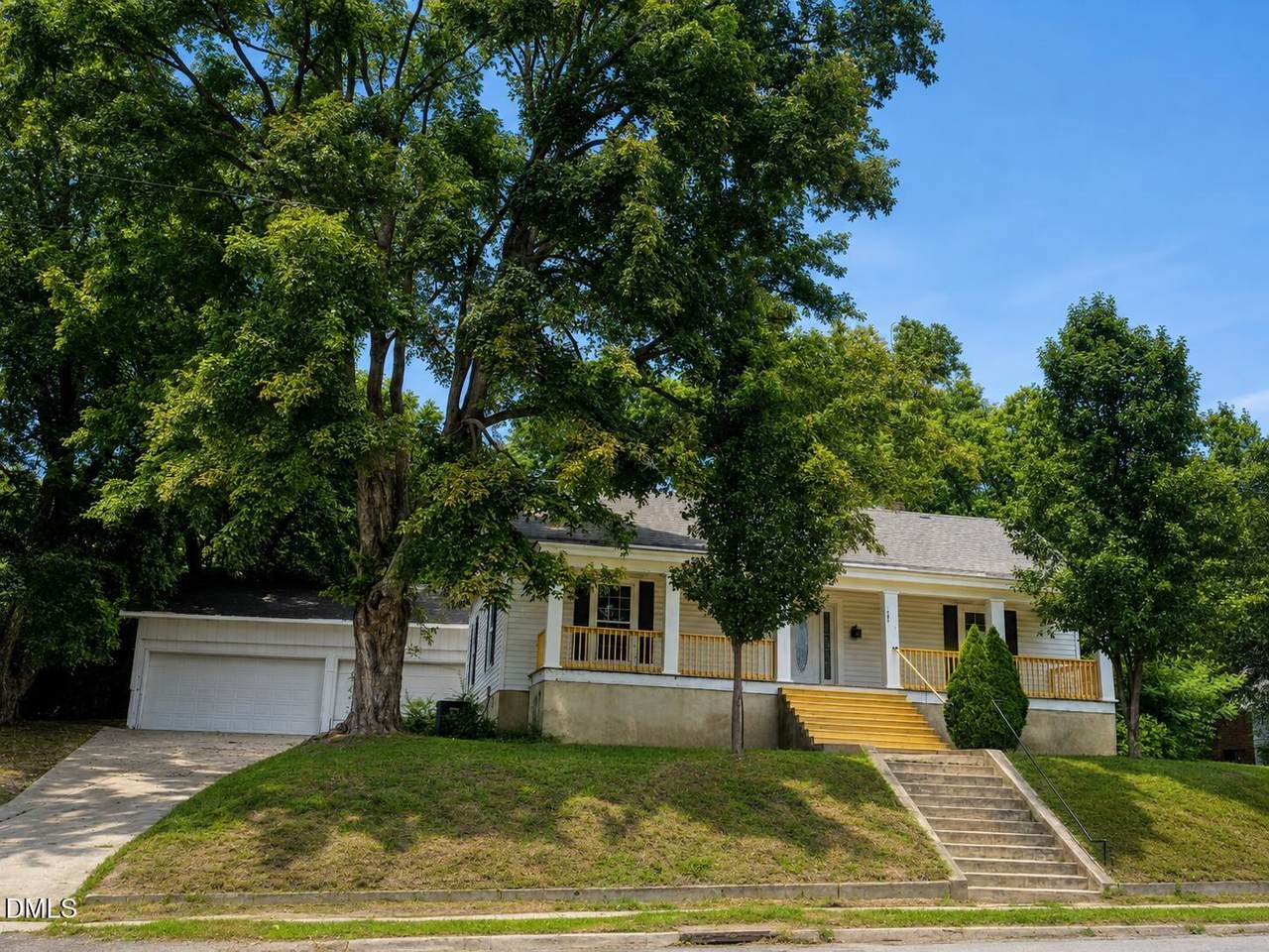 408 Nash Street - Photo 1