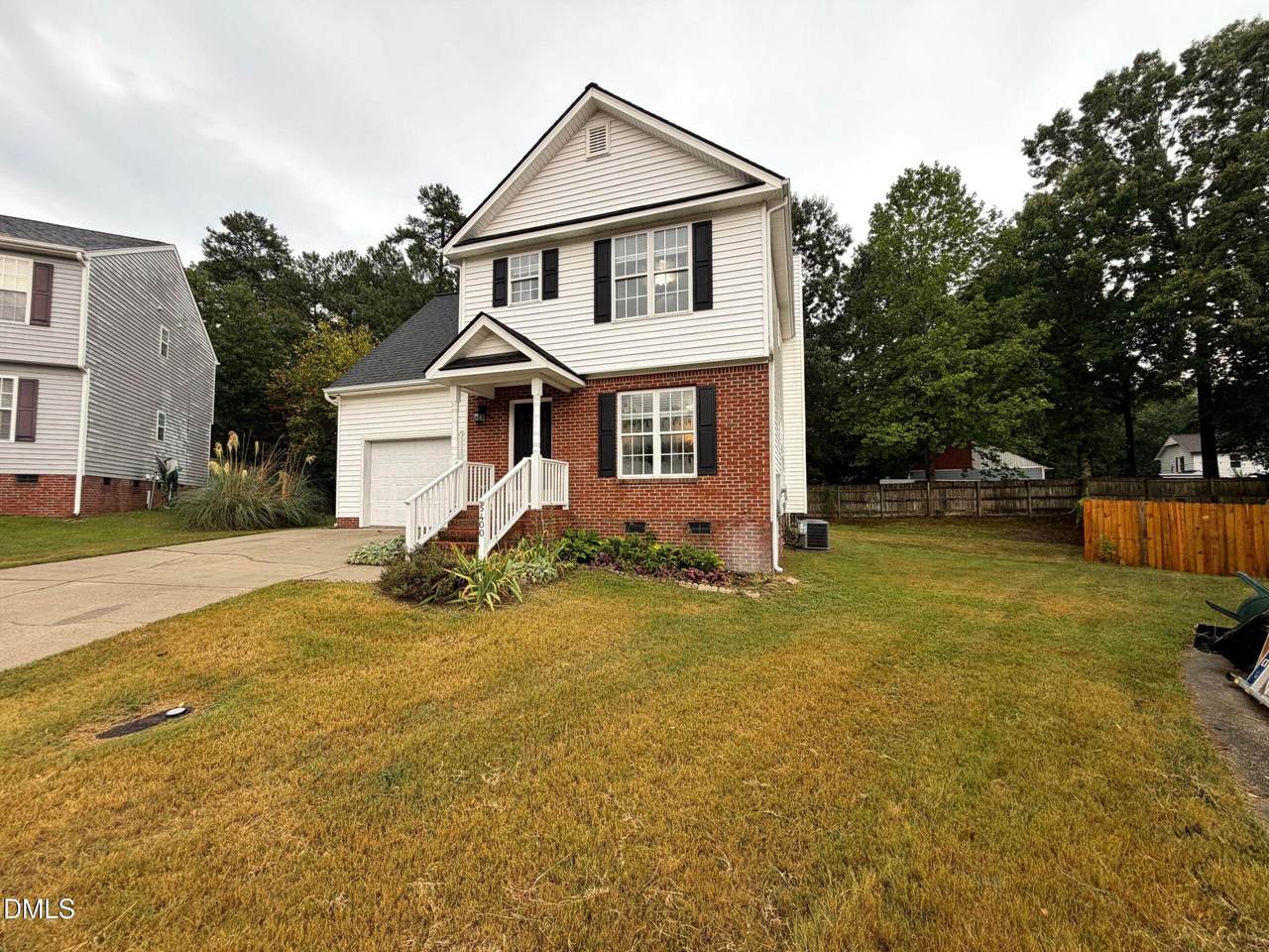 5400 Tanglewood Pine Lane - Photo 1