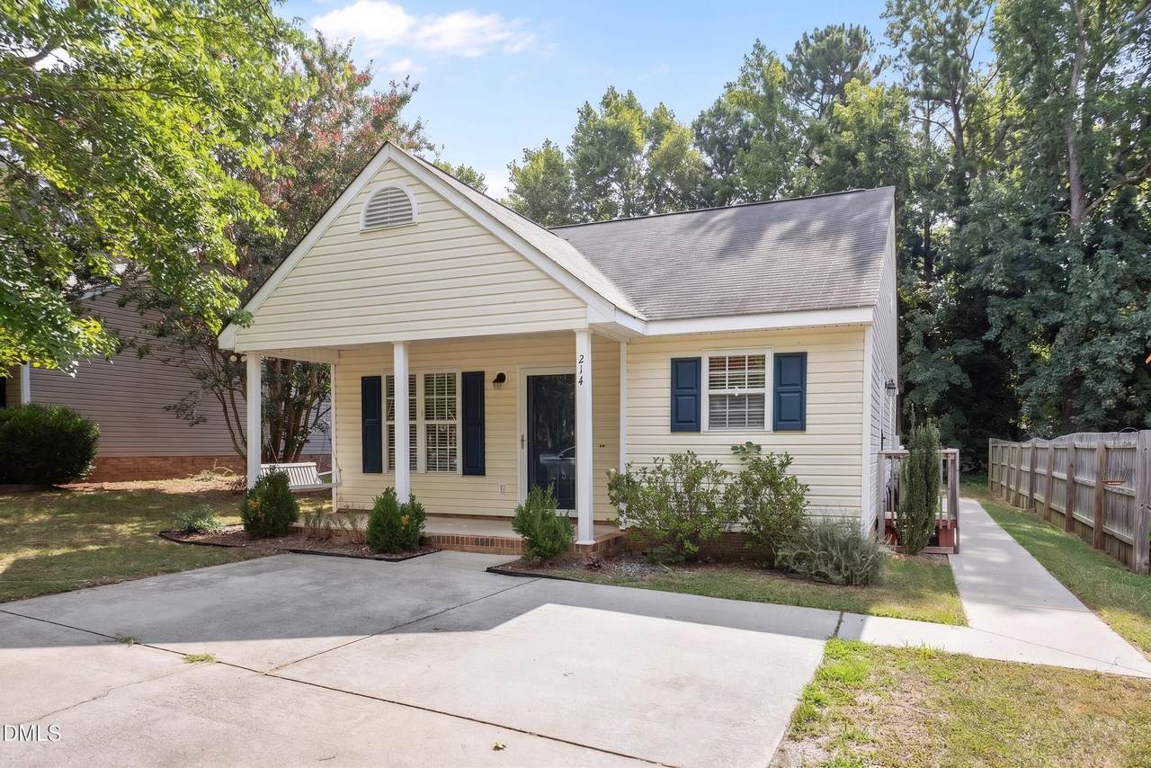 214 Highgate Circle - Photo 1