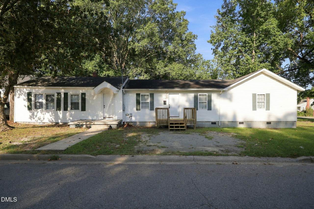 404 Ash Street - Photo 1