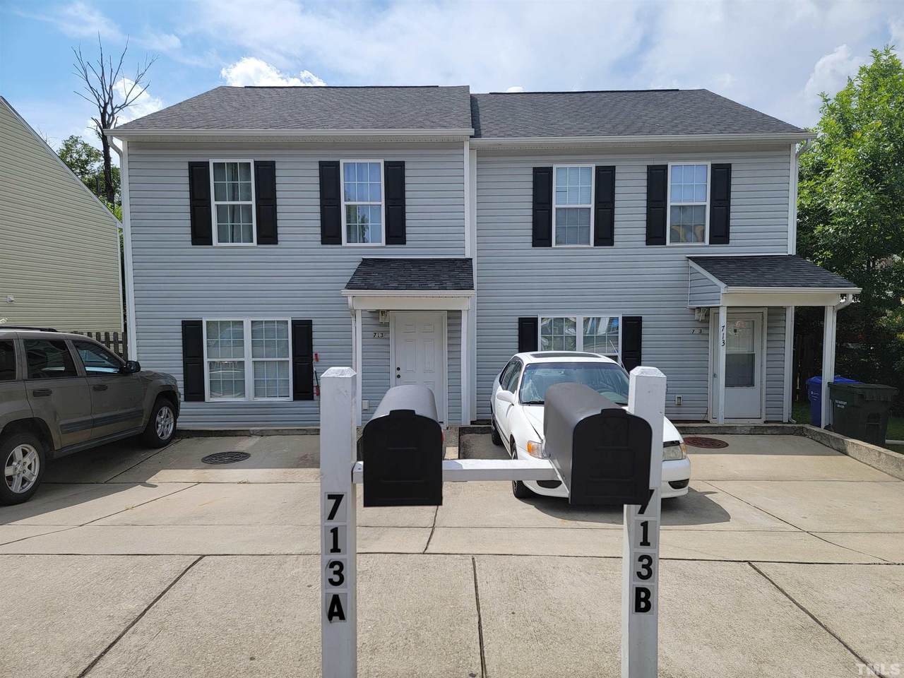 711 Raynor Street - Photo 1