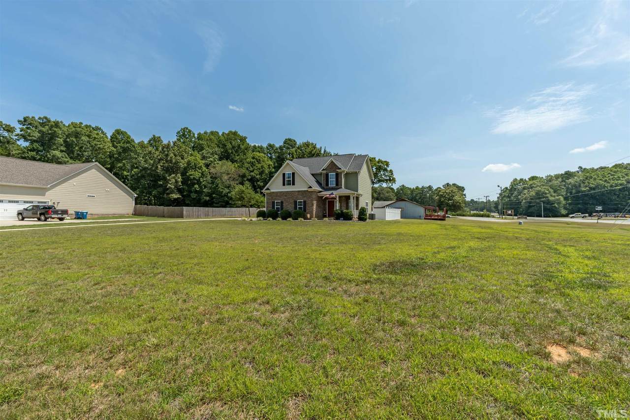4005 Mackenzie Mackenzie Drive - Photo 1