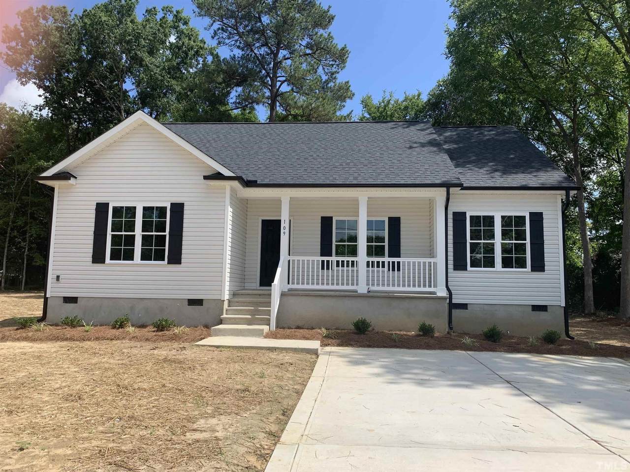 1410 Summerville Mamers Road - Photo 1
