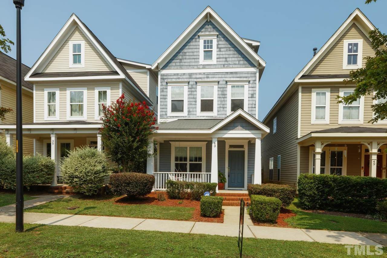 43 Danbury Court - Photo 1