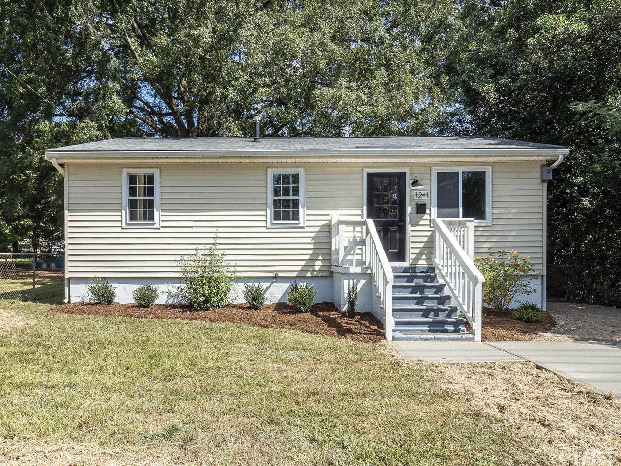 1241 Daladams Street - Photo 1
