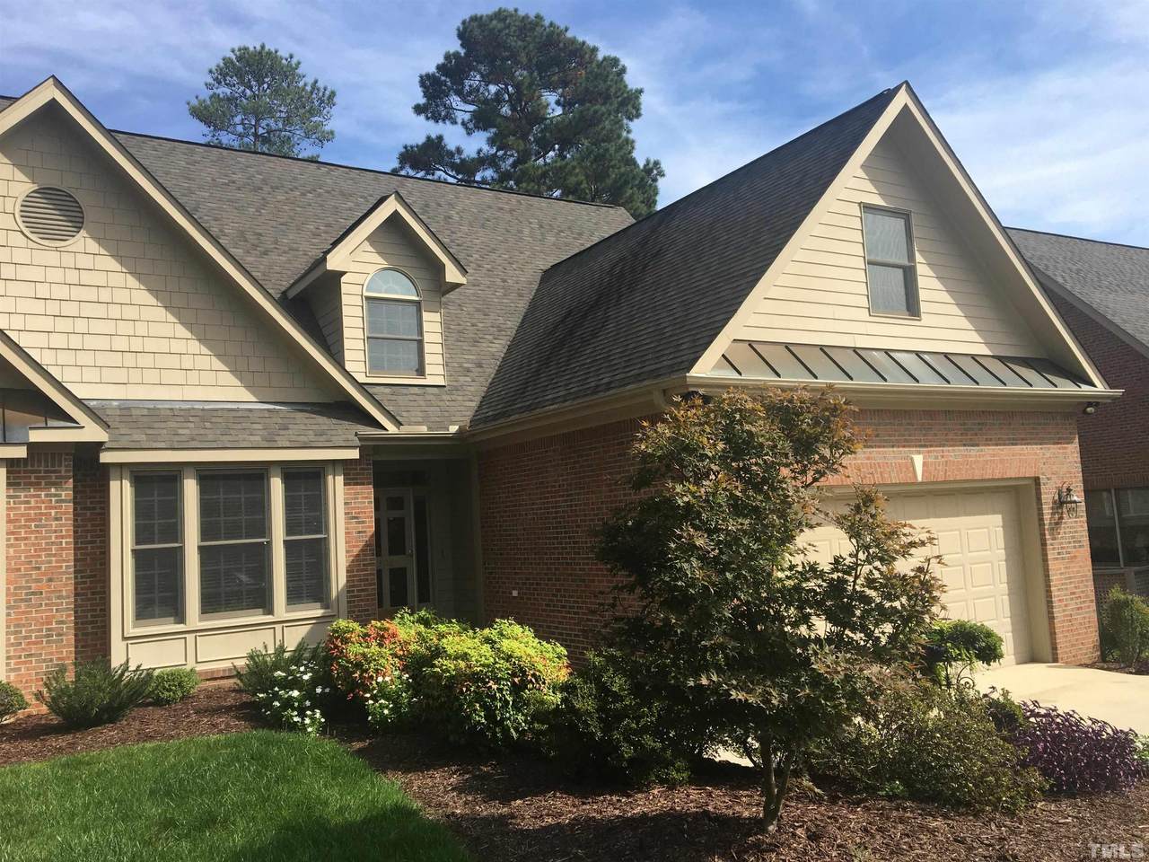 306 Kinross Court - Photo 1