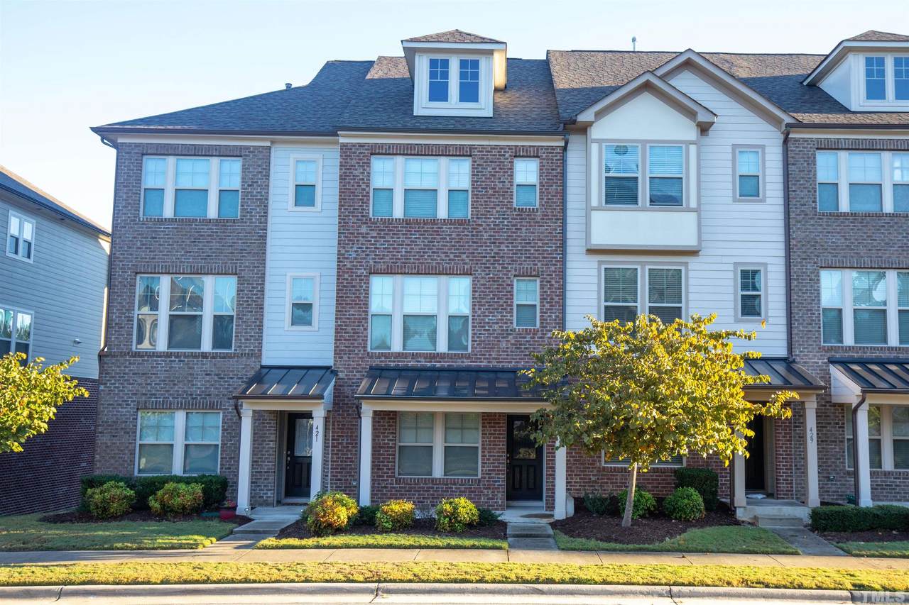 425 Village Commons Lane - Photo 1