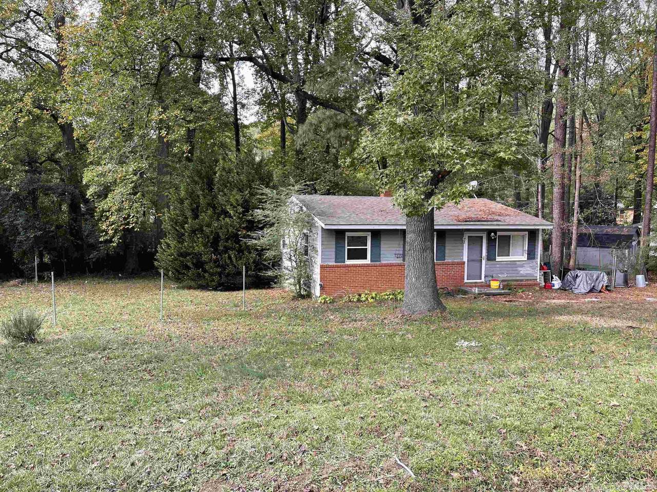 1302 Kelly Road - Photo 1