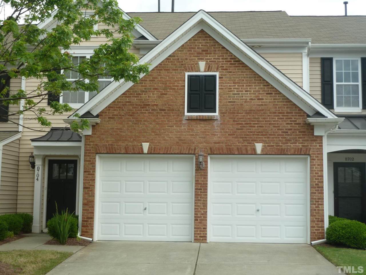 8704 Braxwood Place - Photo 1
