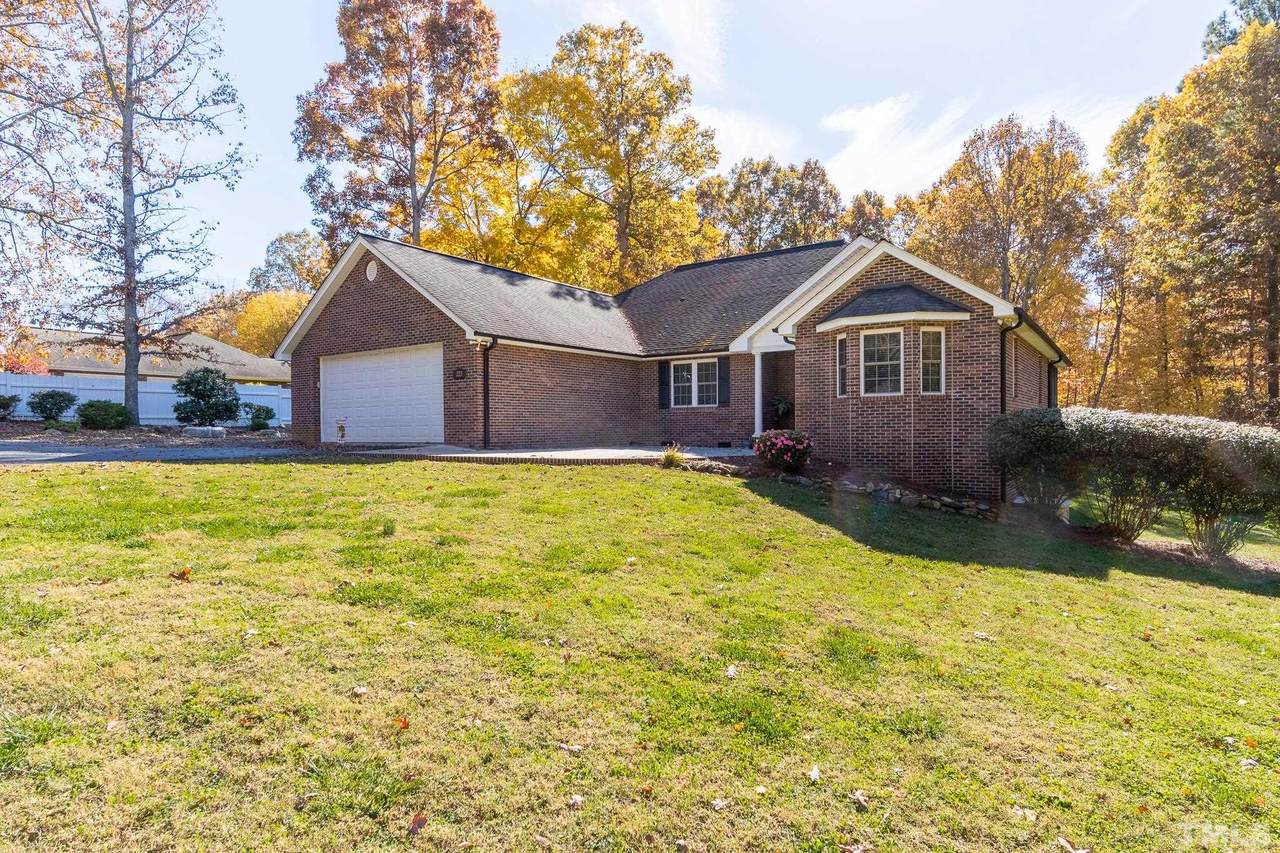 223 Fox Den - Photo 1