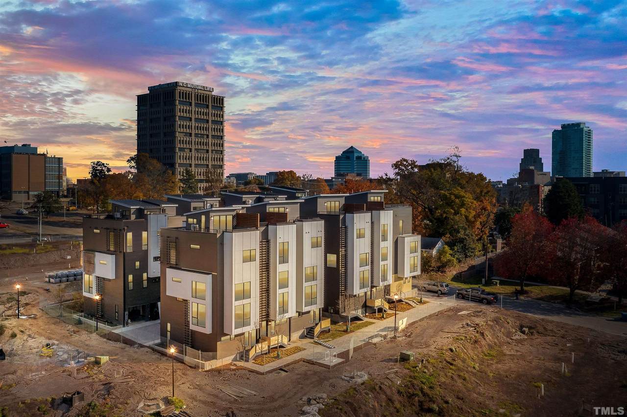 512 Gordon Street - Photo 1