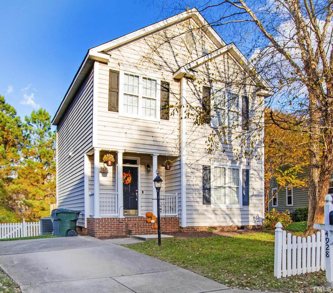 4928 Morning Edge Drive - Photo 1