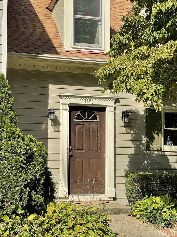 1526 Township Circle - Photo 1