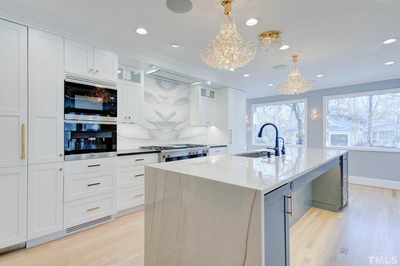 406 Lakeshore Lane - Photo 1