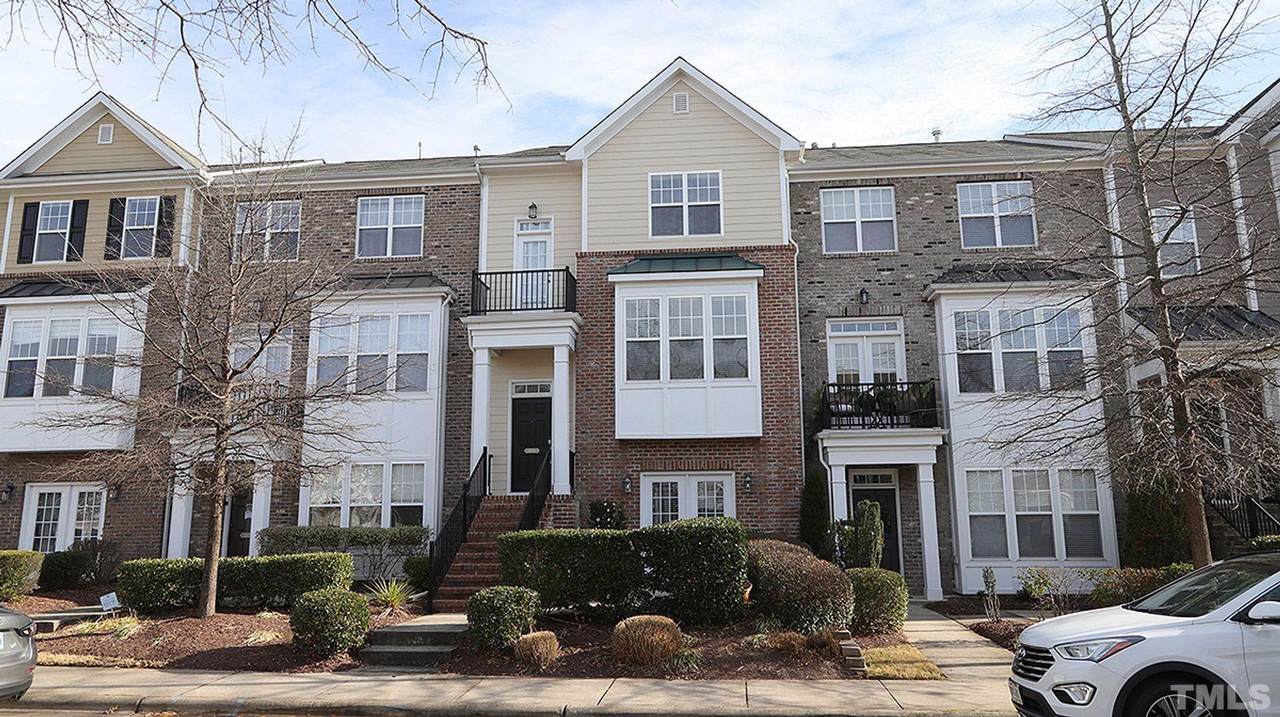 10118 Glen Autumn Road - Photo 1