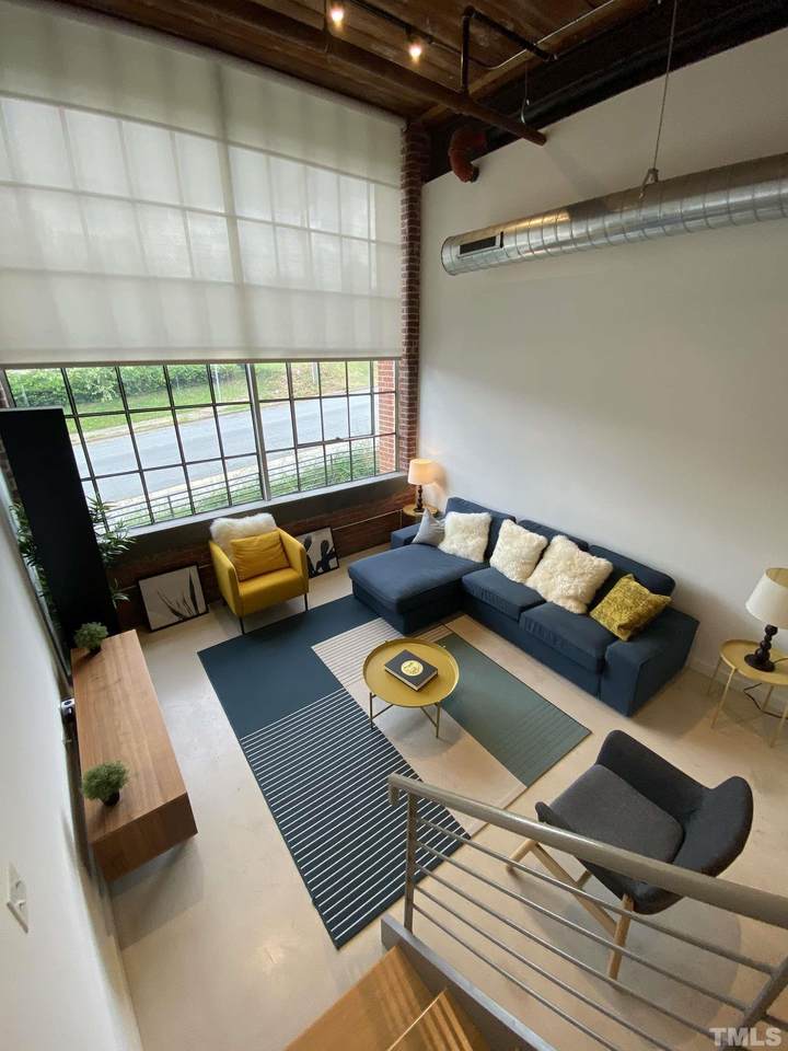 807 Main Street - Photo 1