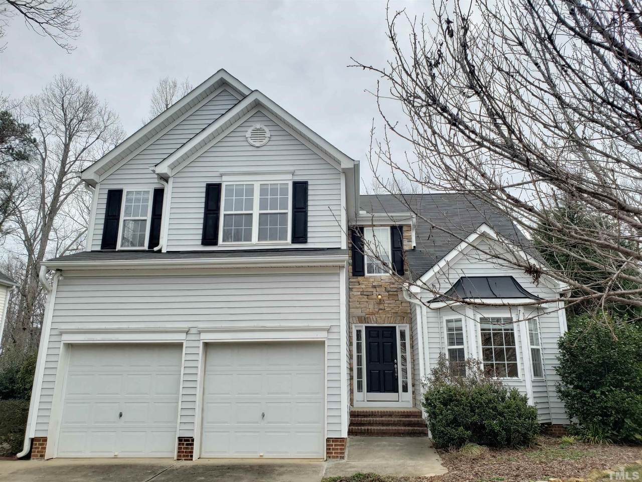 2405 Summit Drive - Photo 1