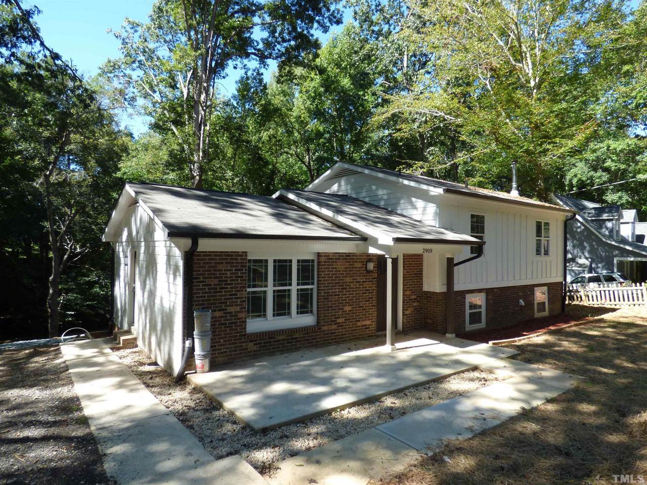 2909 Beech Grove Drive - Photo 1