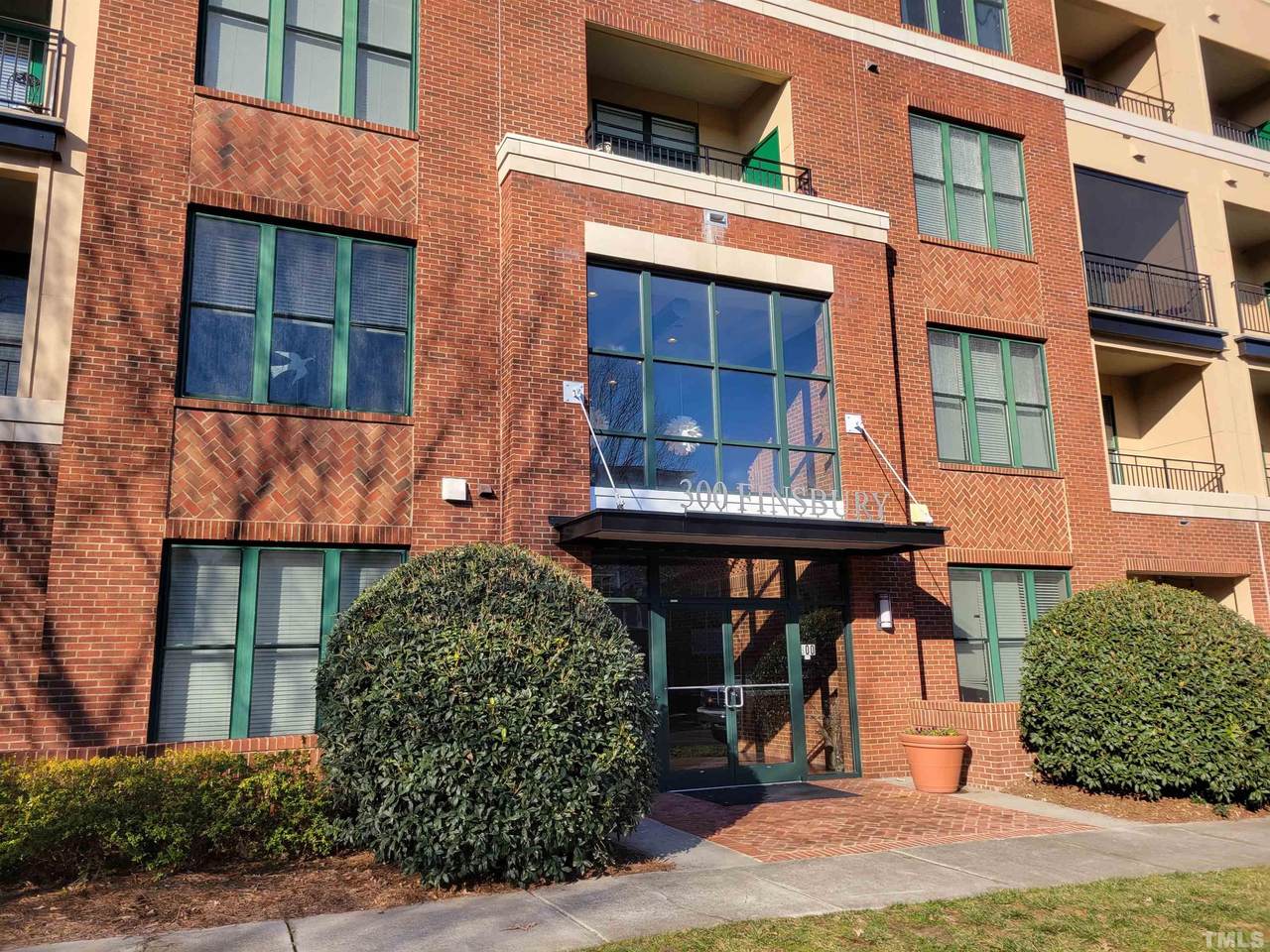 300 Finsbury Street - Photo 1
