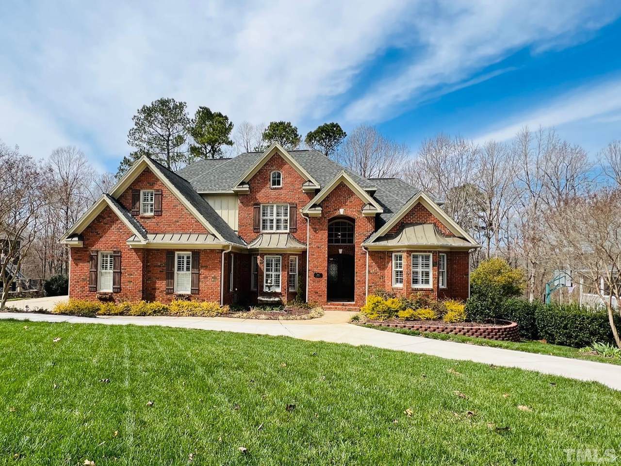 804 Parkridge Drive - Photo 1