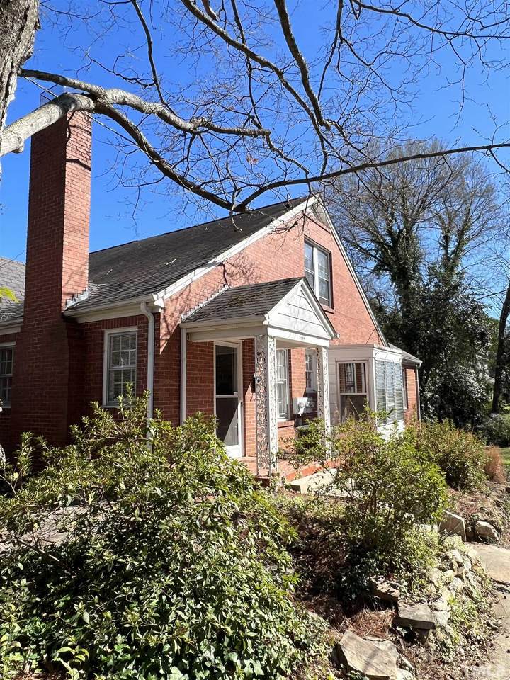 815 Johnson Street - Photo 1