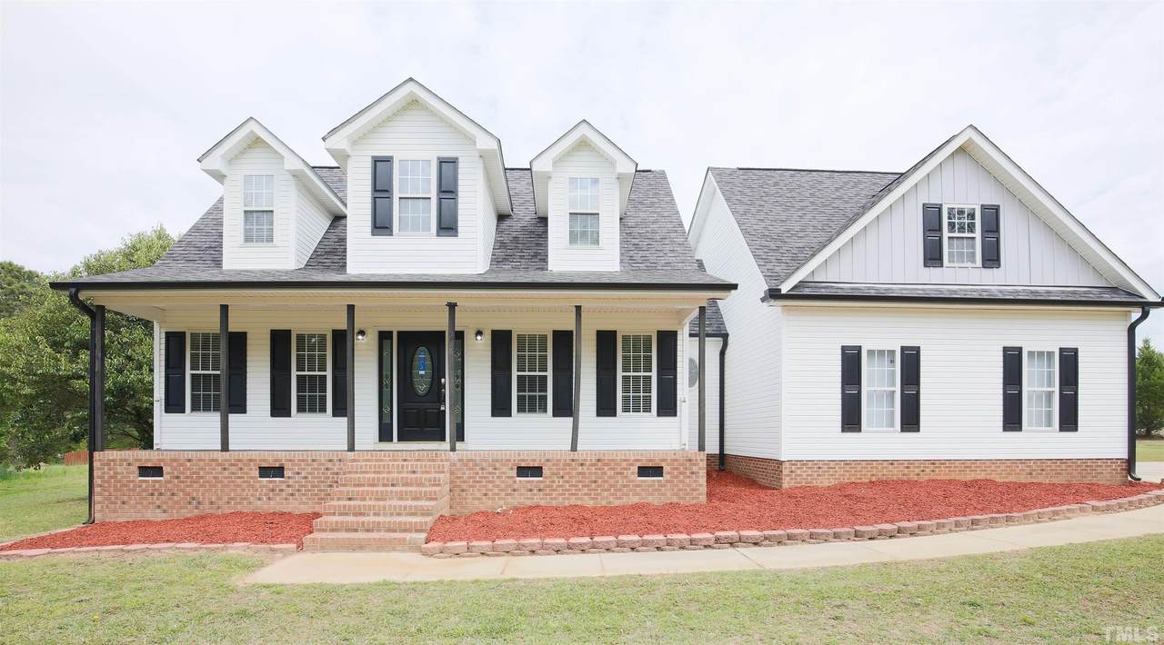 112 Redbud Drive - Photo 1